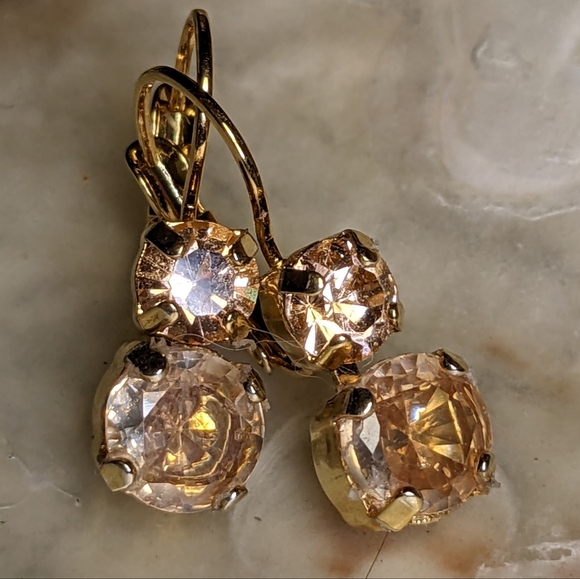 Genuine Yellow Champagne Sapphire 1.07 Carats in 14K Gold Plated Drop Ea… - Picture 1 of 3